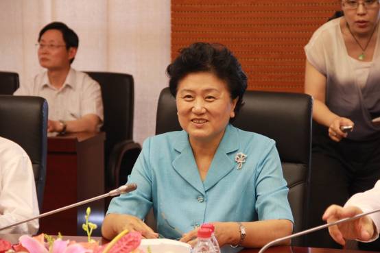 D:\work\新聞稿件\劉延?xùn)|考察\講話\IMG_7334.jpg